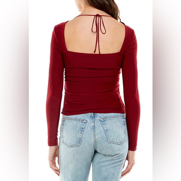 WAYF Melrose Cutout Detail Halter Neck Top 🌸IN STORES🌸 - Picture 3 of 3